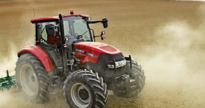 Farmall_105u_C14_04_Kansi